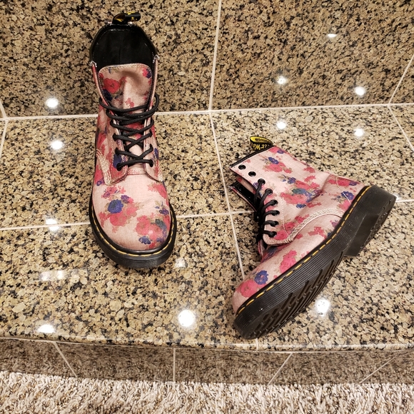 Dr. Martens Taupe Vintage Bouquet Castel - Picture 5 of 8